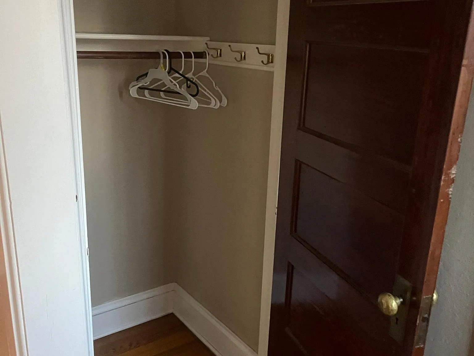 816 Bellevue Ave — Photo 2