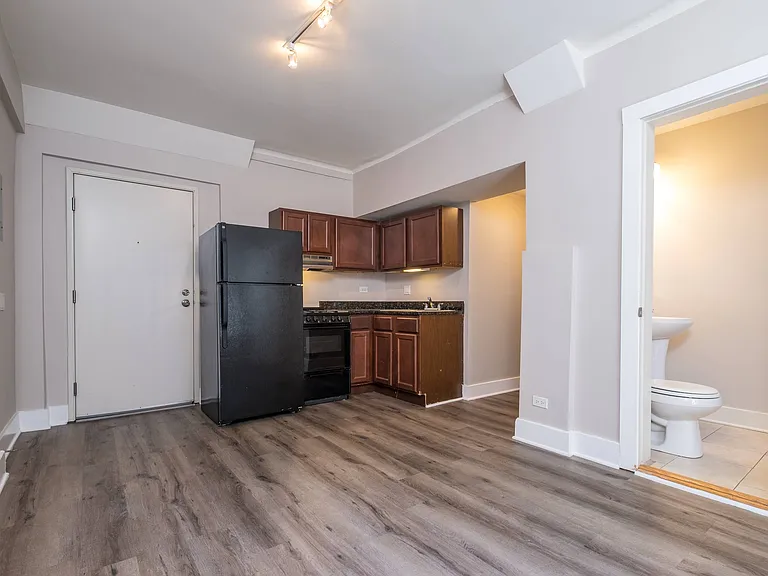 4706 N Beacon — Photo 35