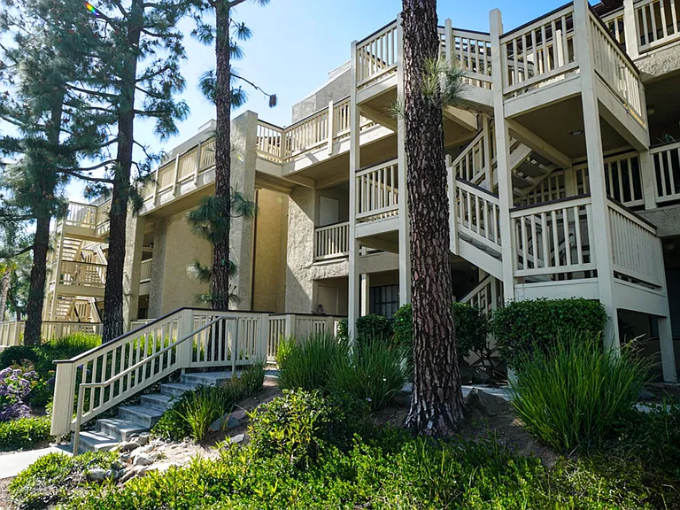 Pebblecreek Apartments — Photo 8