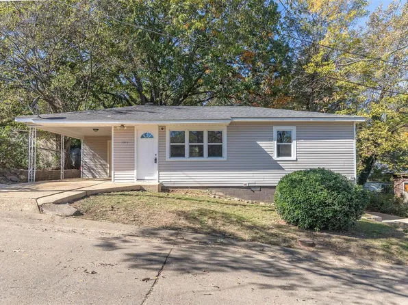 1311 N 11th St, Poplar Bluff, MO 63901