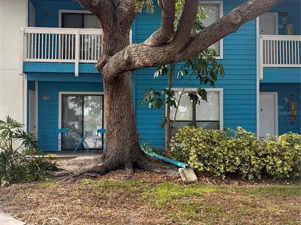 455 Alt 19 S APT 141, Palm Harbor, FL 34683