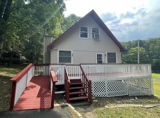 124 Osprey Cir, Bushkill, PA 18324