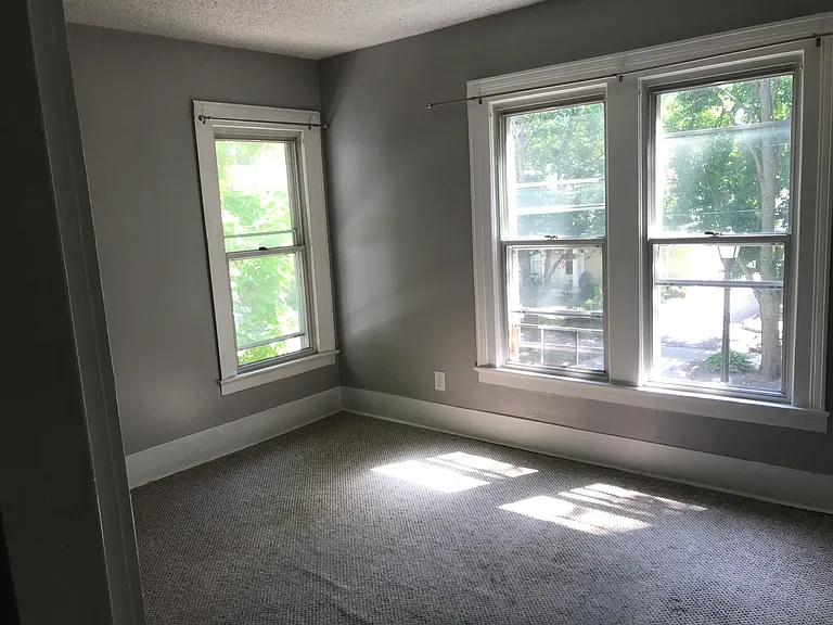 24 Hickory St — Photo 9