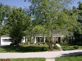 3 Pricemont Dr, Saint Louis, MO