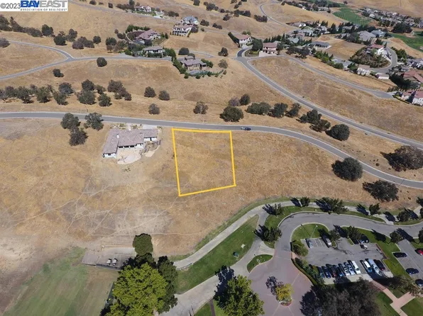 20661 Morton Davis Cir, Patterson, CA 95363