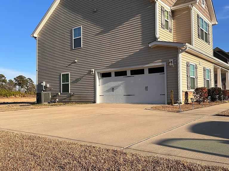 325 Gadson Dr — Photo 18