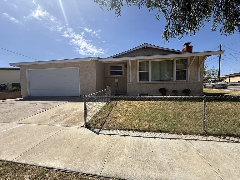 6576 Alcala Knolls Dr — Photo 1