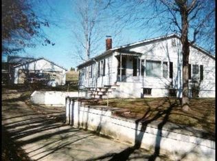 715 Finn Long Rd, Friendsville, TN 37737