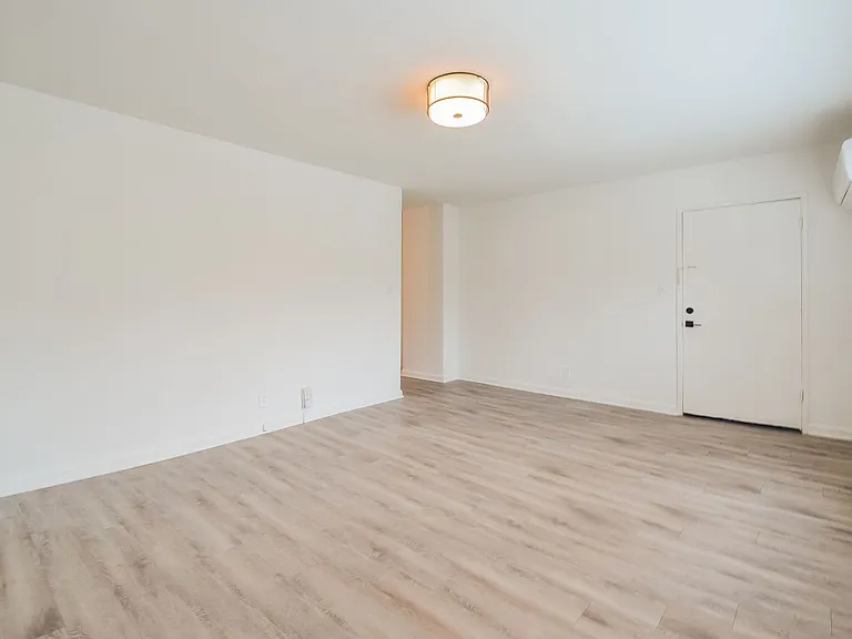 401 Clifton Rd NE #2 — Photo 7