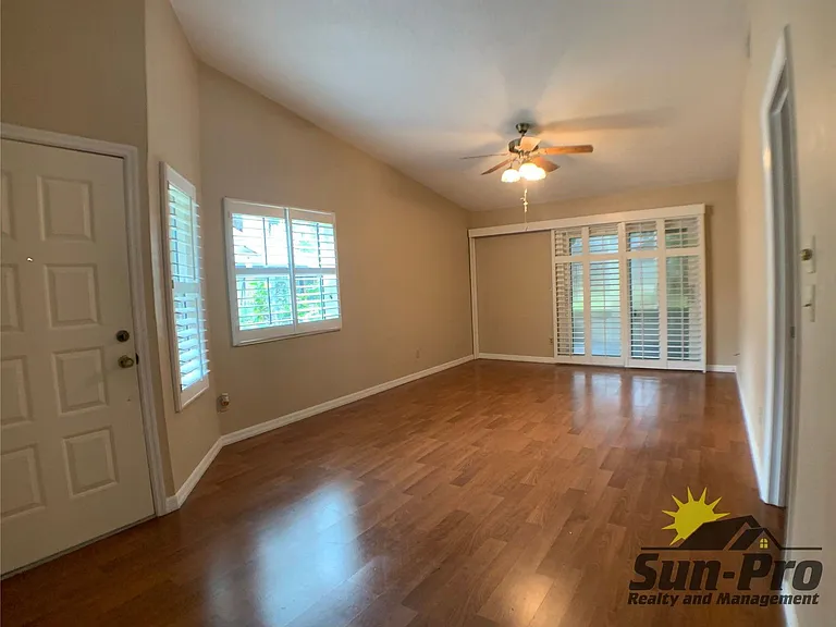 1005 Fox Trace Ct #1 — Photo 3