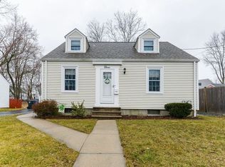 11 Donald Ave, Cumberland, RI 02864
