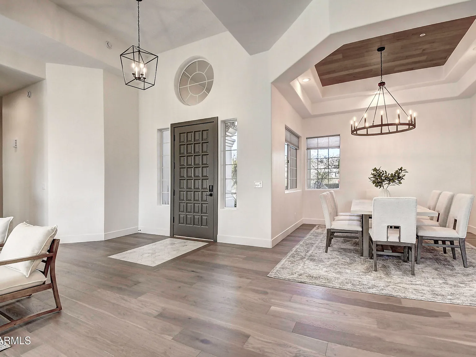 4 bed, 2.5 bath, 3125 sqft, $7,500 — Photo 2