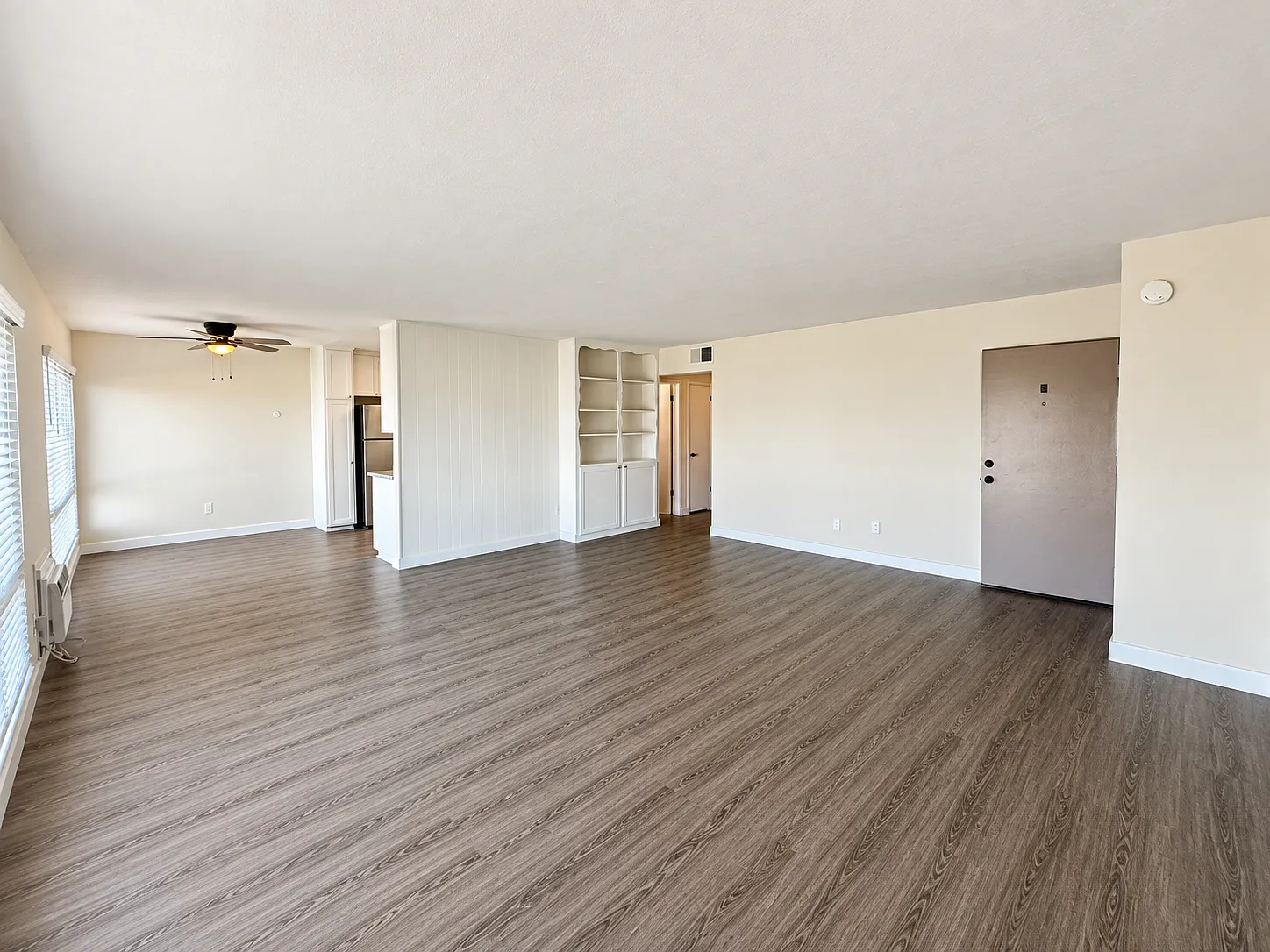 2 bed, 1250 sqft, $2,660 — Photo 3