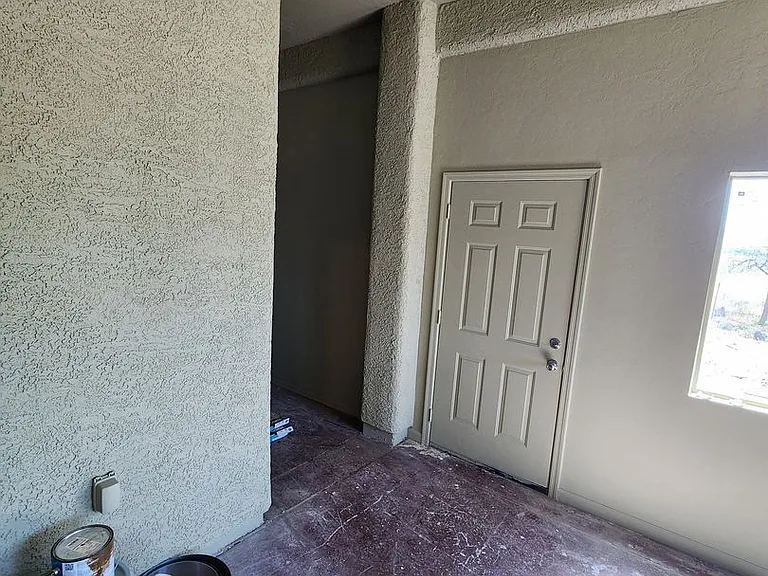 1050 W Rochin Rd — Photo 33