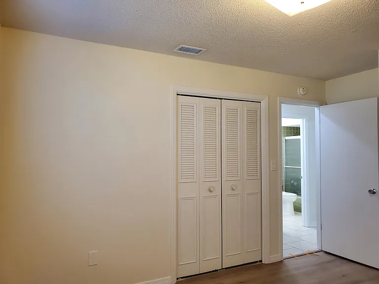 200 Greenfield Rd — Photo 8