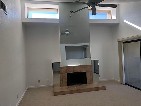 3rd image of 471 E Village Sq