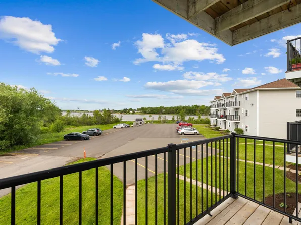 22 Waterview Hts #11, Charlottetown, PE C1A 9J8