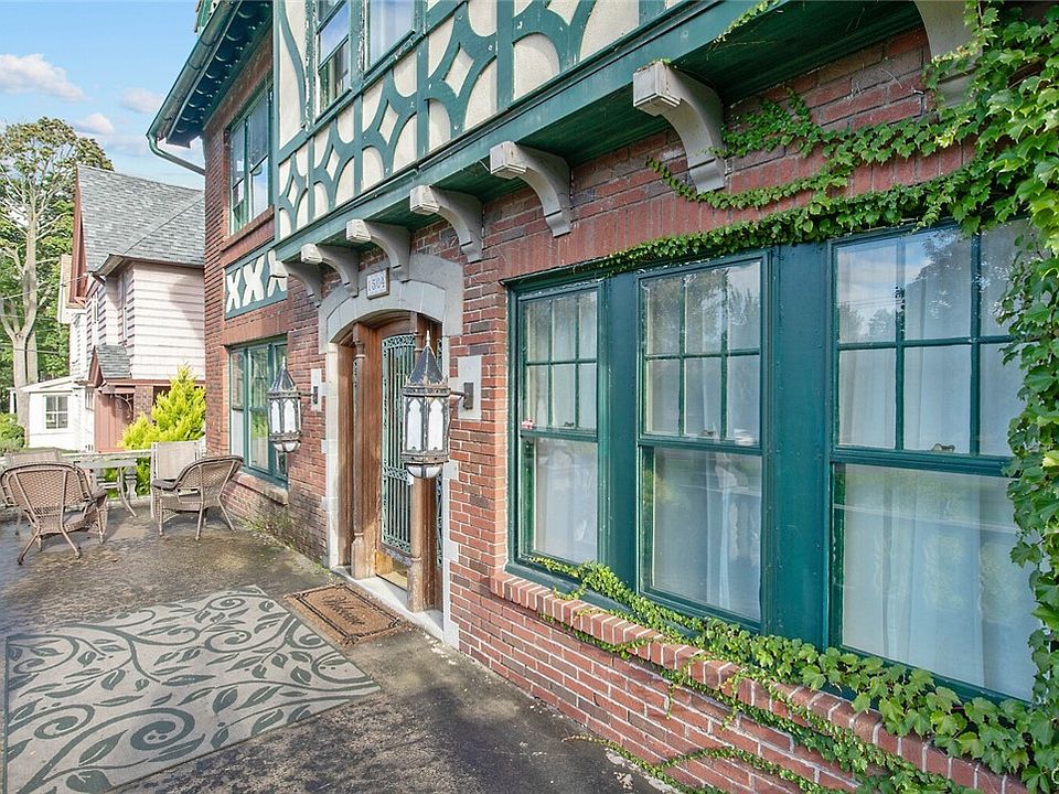 1504 James St, Syracuse, NY 13203 Zillow