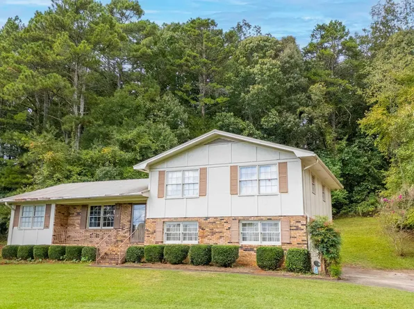 212 Douglas Dr, Anniston, AL 36207