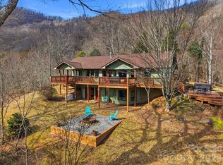 99 Margaret Dr, Leicester, NC 28748