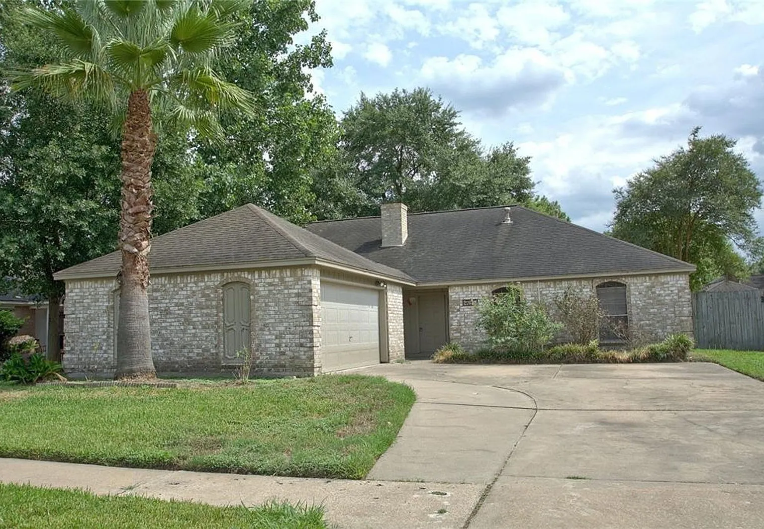 3 bed, 2.0 bath, 1730 sqft, $1,845 — Photo 1