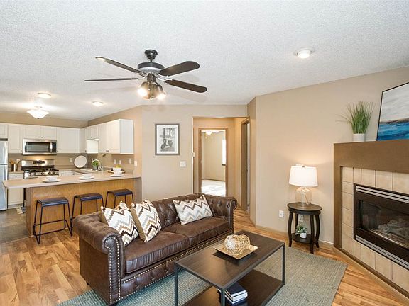 4th image of 580 Augusta Cir Unit 8