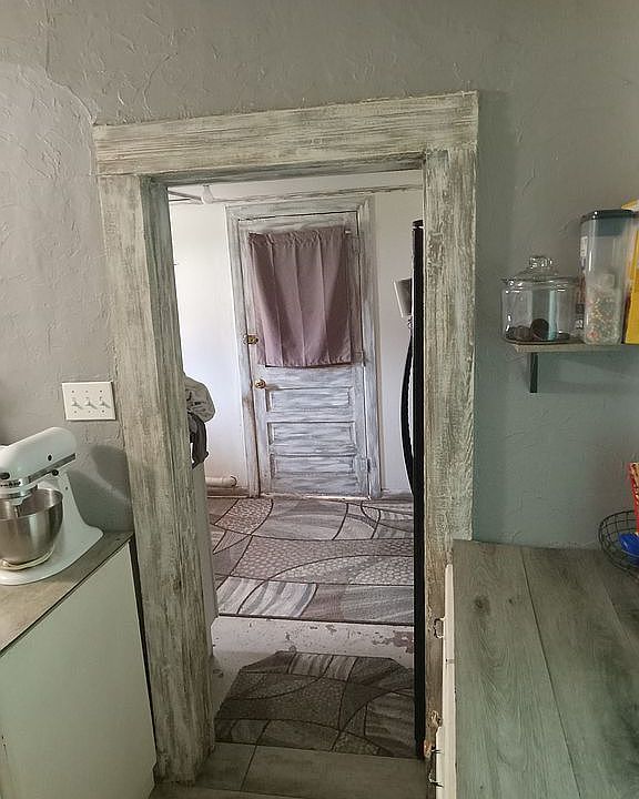 2nd image of 207 W North St