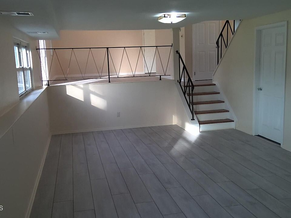 1015 Eton Way, Neptune, NJ 07753 Zillow