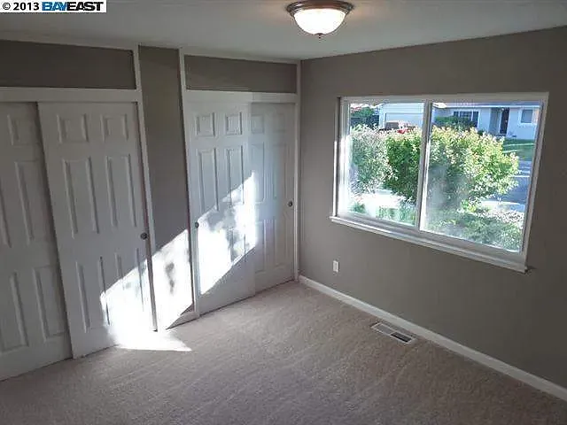 4741 Olive Dr — Photo 8