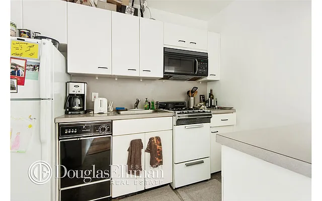 Rented by Douglas Elliman | media 9