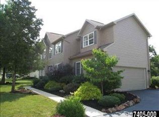 962 Willow Ridge Dr, York, PA 17404