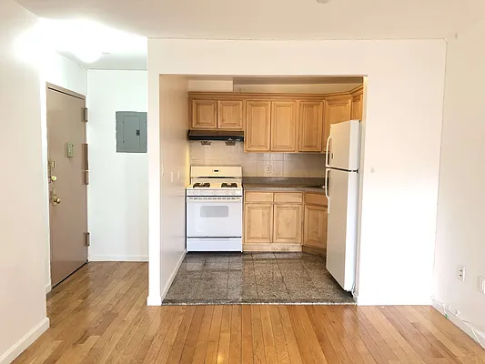 Rented by N & H Realty Group Inc | media 2