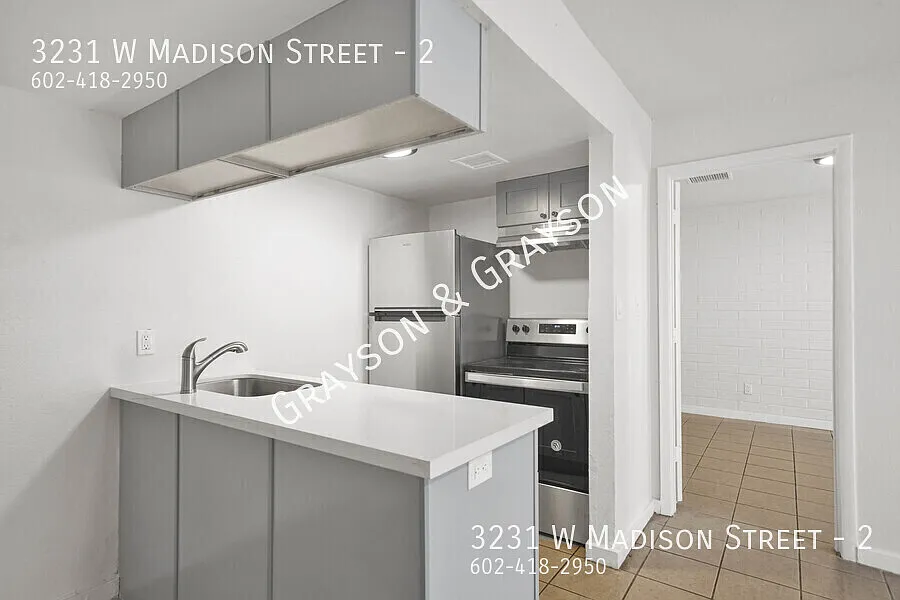 3231 W Madison St #2