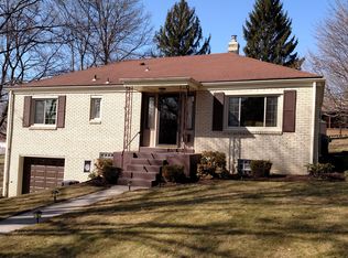 25 Old Ox Rd, Bethel Park, PA 15102