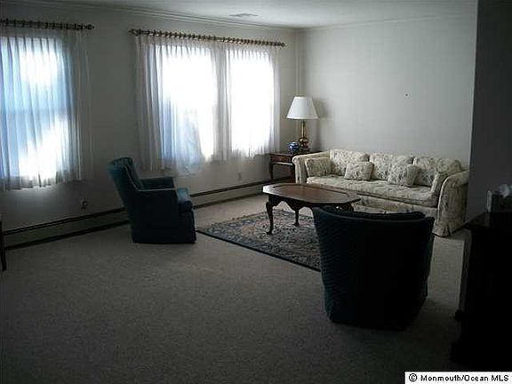 3rd image of 286 Osborne Ave
