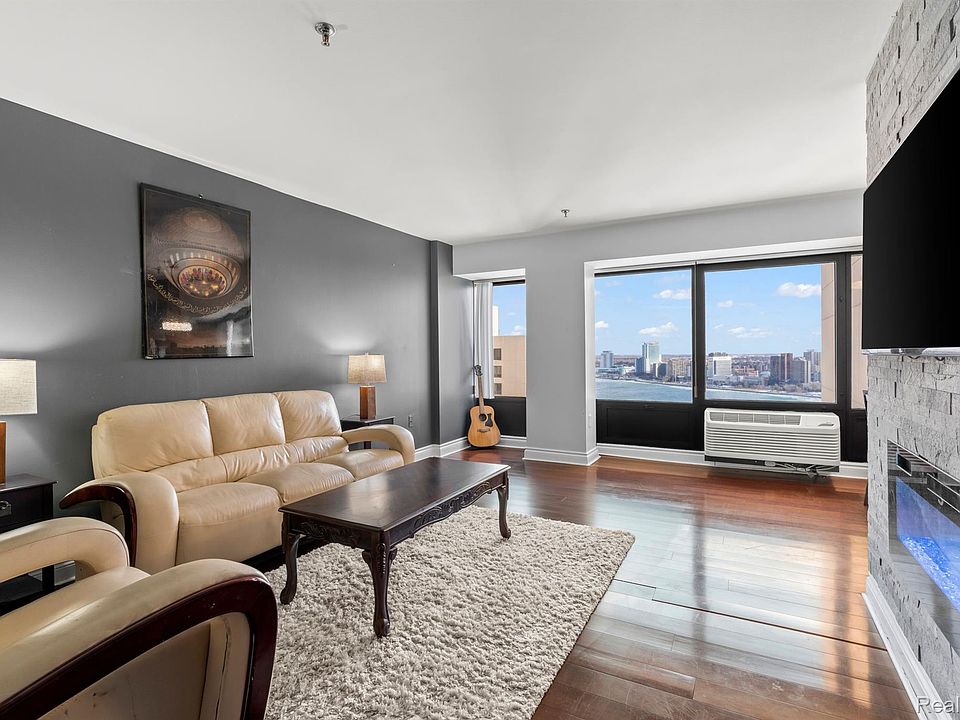 1st image of 300 Riverfront Dr Ph 27C