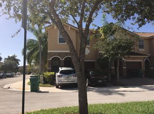 8956 SW 225th St, Cutler Bay, FL 33190