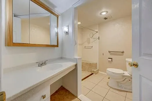 5204 Kissing Camels Dr #A-2 — Photo 23