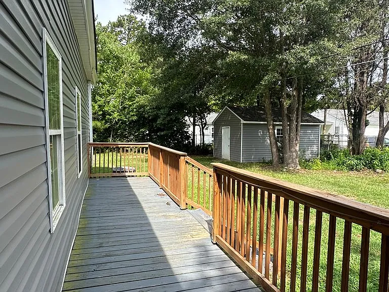 1008 Speight St — Photo 15