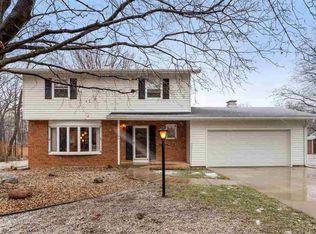 7390 Murray Rd, Neenah, WI 54956