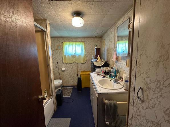 239 Harrison Ave #E/W, Robinson, PA 15949