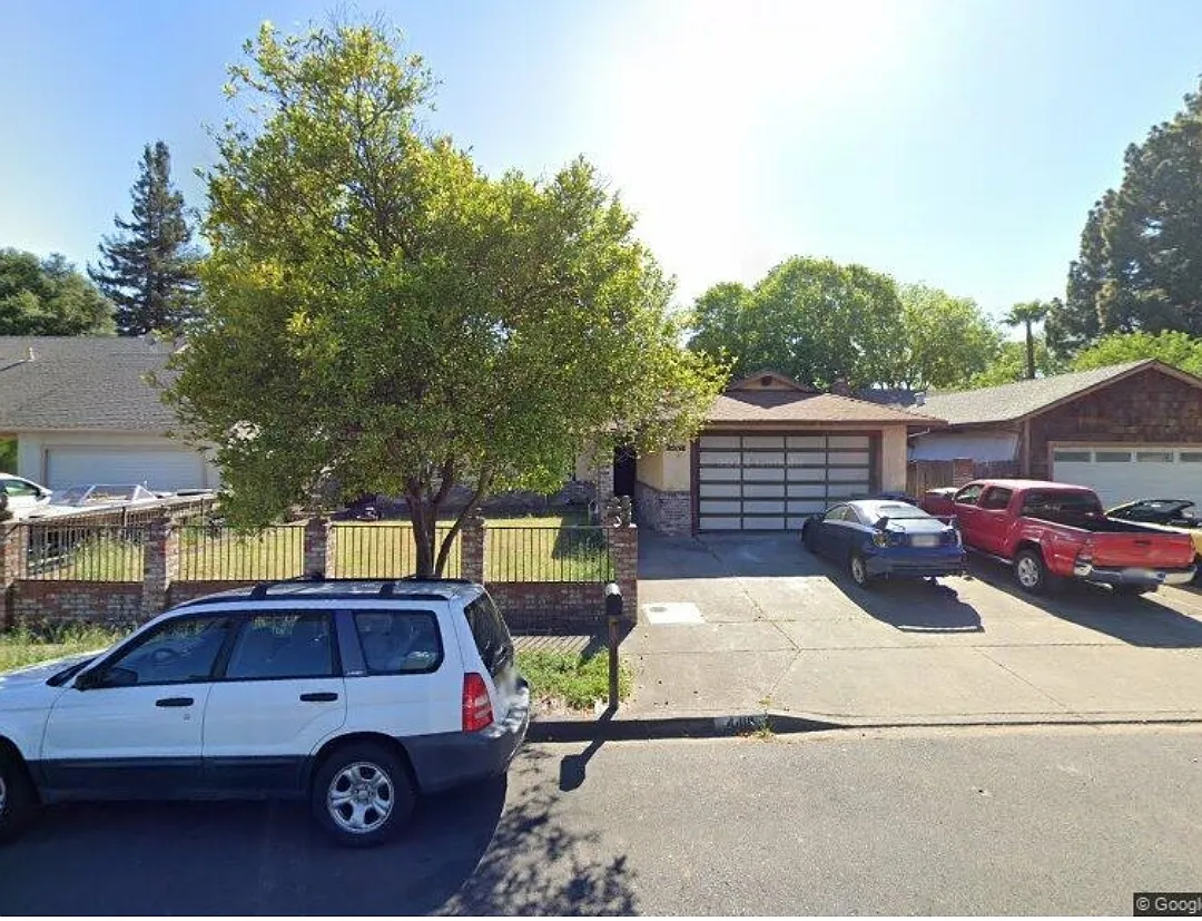 4419 Meadowlark Dr photo 1