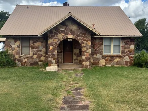 701 S 15th St, Duncan, OK 73533