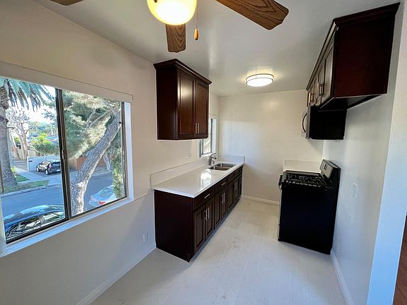 4th image of 11521 Cumpston St #4