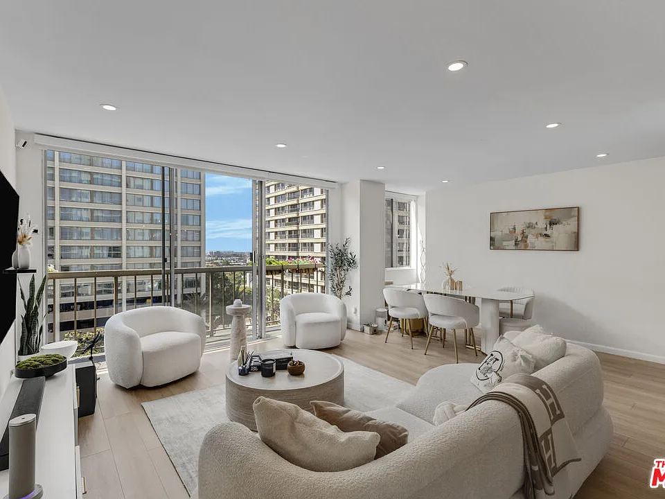 10747 Wilshire Blvd #902