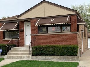 227 Linden Ave, Bellwood, IL 60104