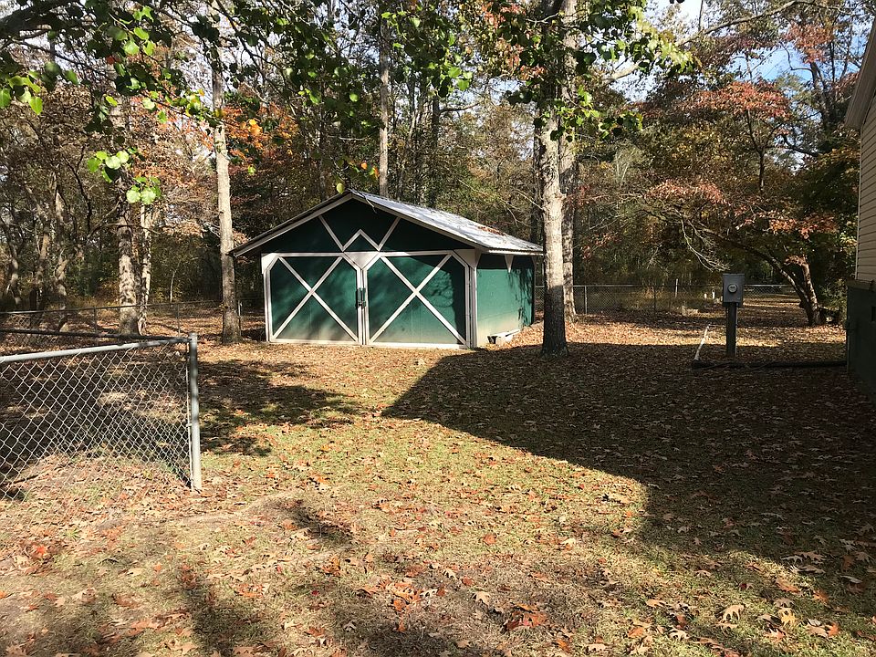 2nd image of 1065 Millwood Loop