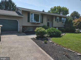 1519 Spring Garden Dr, Middletown, PA 17057
