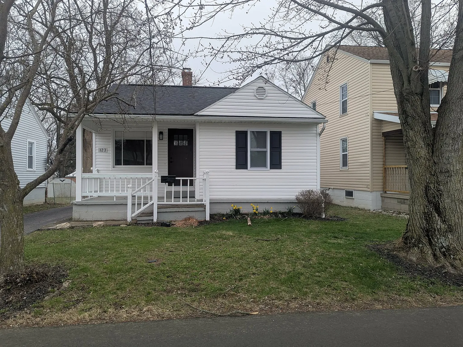 2 bed, 672 sqft, $1,000 — Photo 3