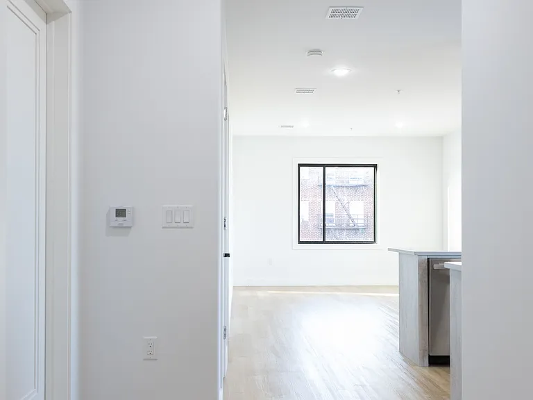 8800 John F. Kennedy Blvd — Photo 54